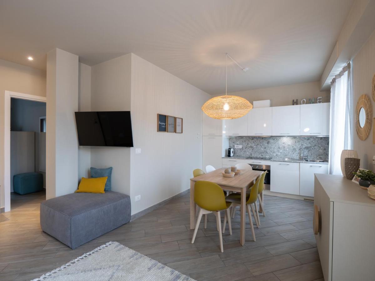 Appartamento Melograno "A Casa Felice" Pietra Ligure Luaran gambar