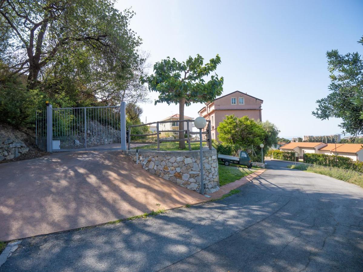 Appartamento Melograno "A Casa Felice" Pietra Ligure Luaran gambar